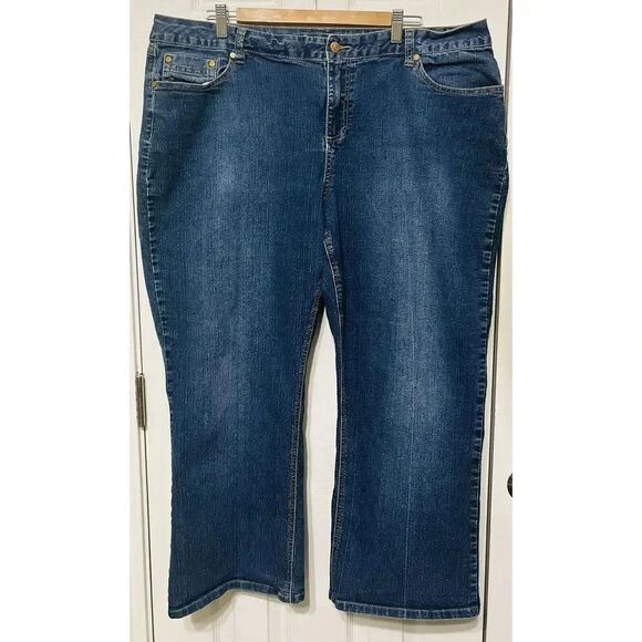 Cato Premium Women's Jeans, Size 20W Blue,‎ Straight Leg, Embroidered Pockets. - Picture 1 of 6